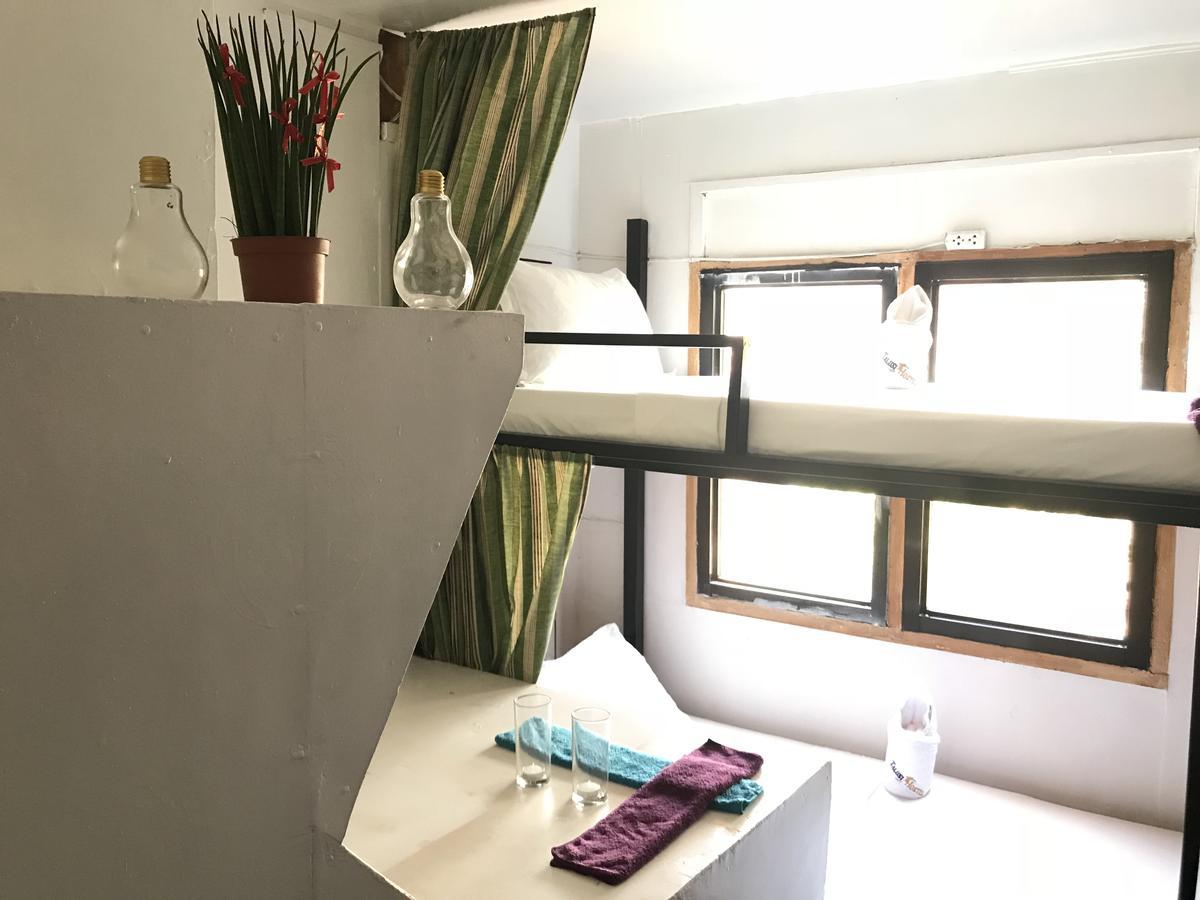Island Hostel โกรอน ภายนอก รูปภาพ