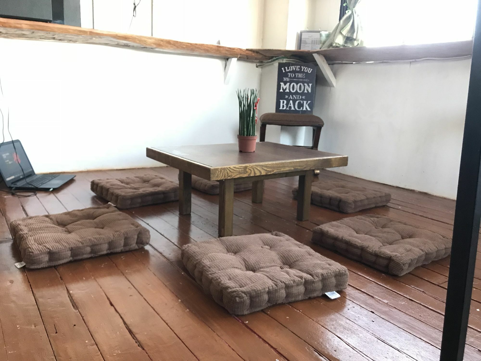 Island Hostel โกรอน ภายนอก รูปภาพ