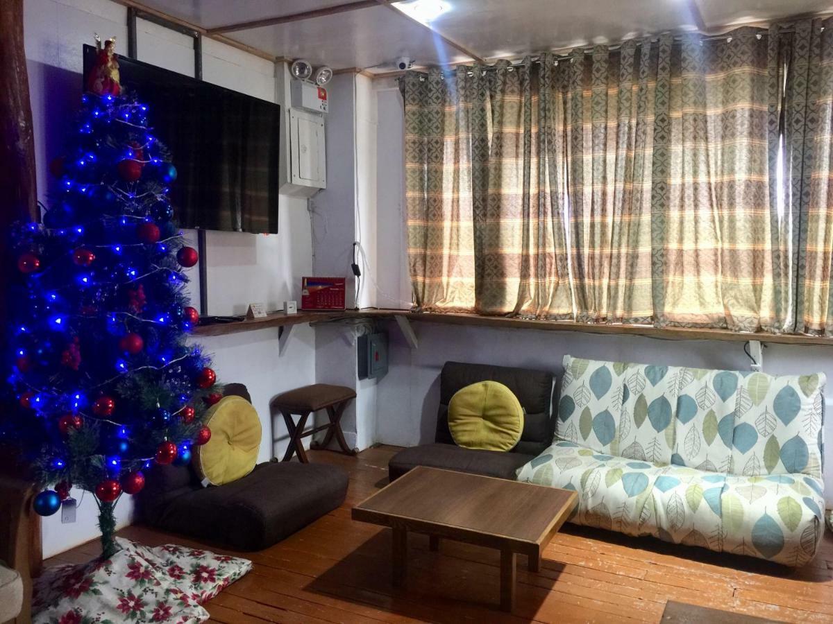 Island Hostel โกรอน ภายนอก รูปภาพ